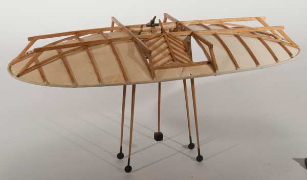 Modell av flygmaskin konstruerad av Emanuel Swedenborg
